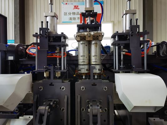 L'HDPE pp del LDPE 2L mediante soffiatura la macchina dello stampaggio