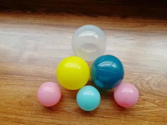 Una palla di plastica di 8 cavità che fa macchina